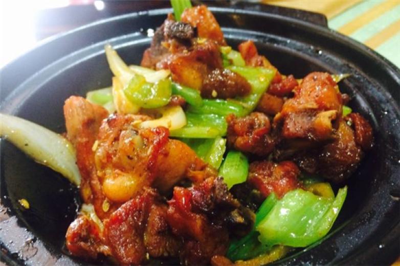 盛煌记瓦香鸡米饭